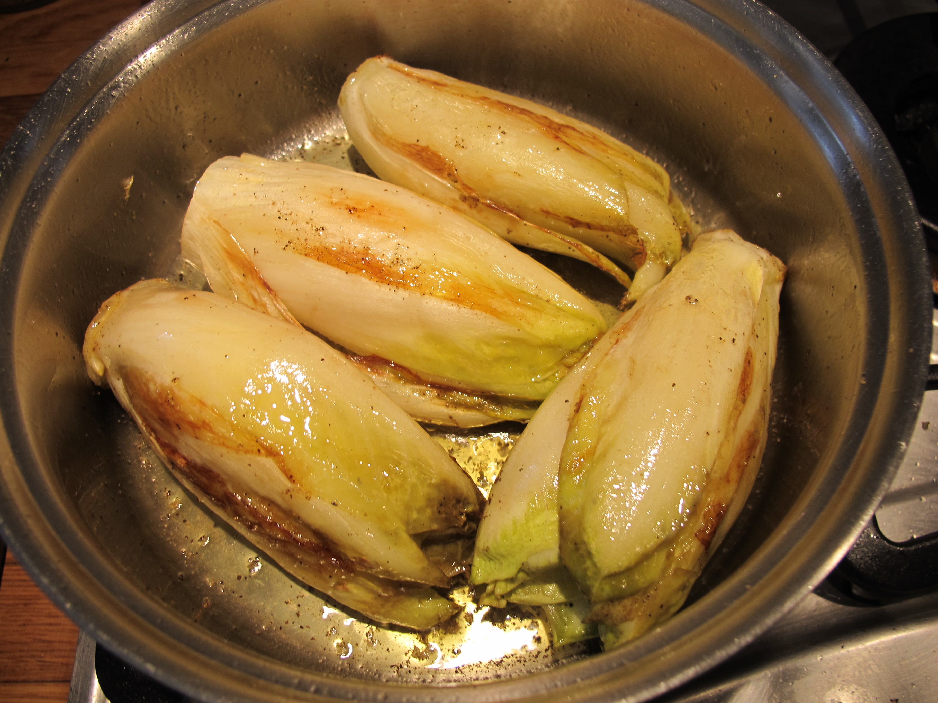Endives (chicory) braised in honey - solo food - Recipes for One